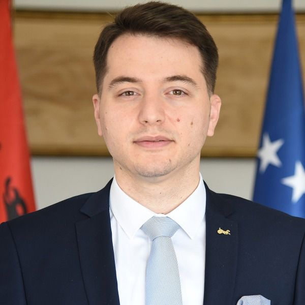 Getoar Mjeku
